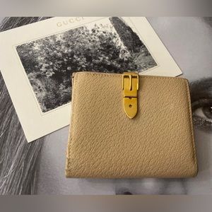 Gucci cute and rare leather wallet